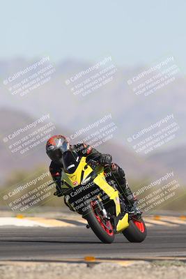 media/Oct-26-2025-Race Pace (Sun) [[c1447ca738]]/Non Verified (1st 20 Minutes of every Hour)/4-Turn 14 (1110am)/